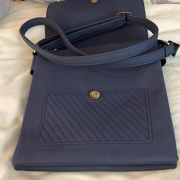 ⭐️ 4x's Host Pick ⭐️ NWOT - Susen Shiny Gold Bow Blue Crossbody Adjustable Strap - Picture 13 of 14